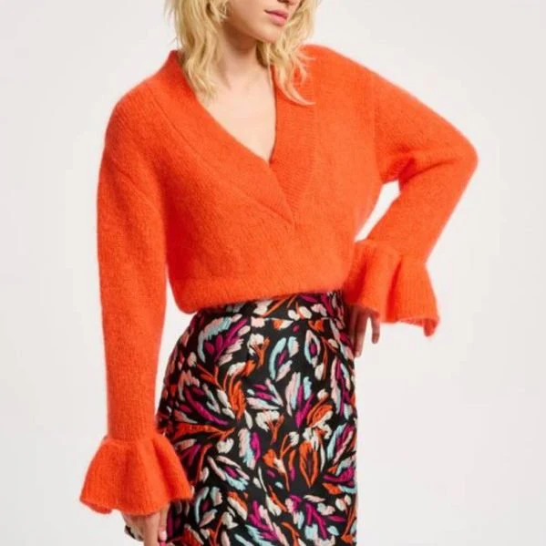 Chester V-Neck Mohair Jumper - Image 2