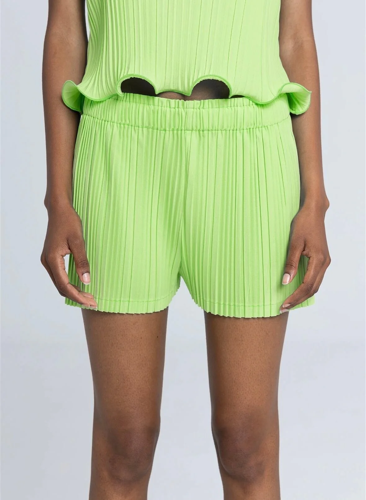 Pleated Shorts - Green - Image 3